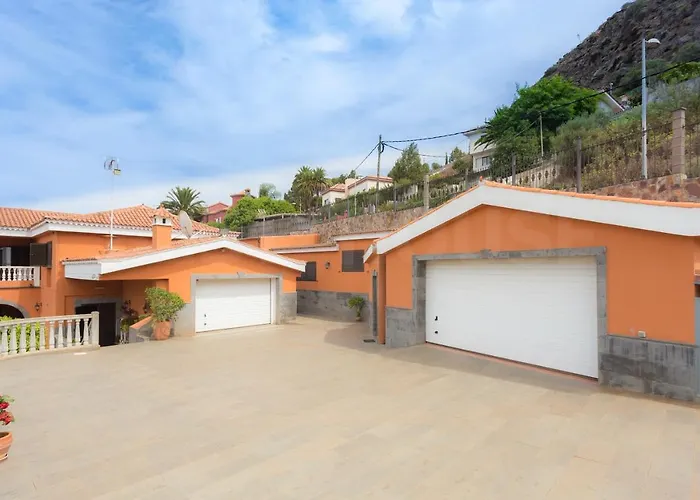 Appartement Fantastic Rural House With Pool And Terrace